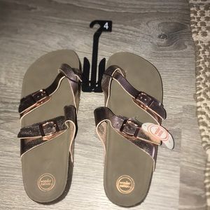 BRAND NEW Wonder Nation Girls Sandals (Size: 4)